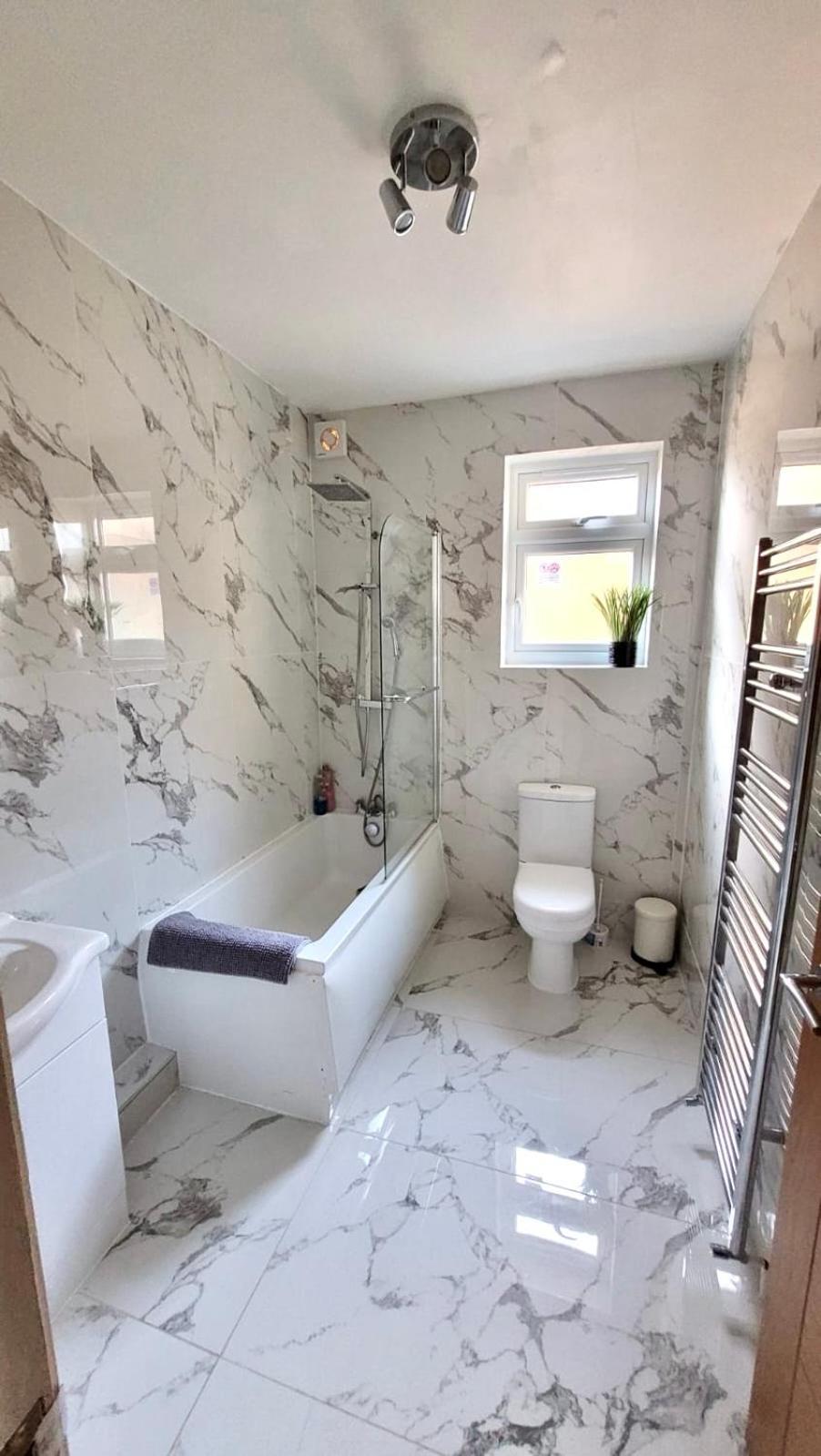 Two Bedroom Flat In Лондон Екстер'єр фото